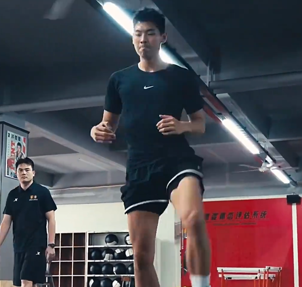 去提升, 篮球学校, cXjmX