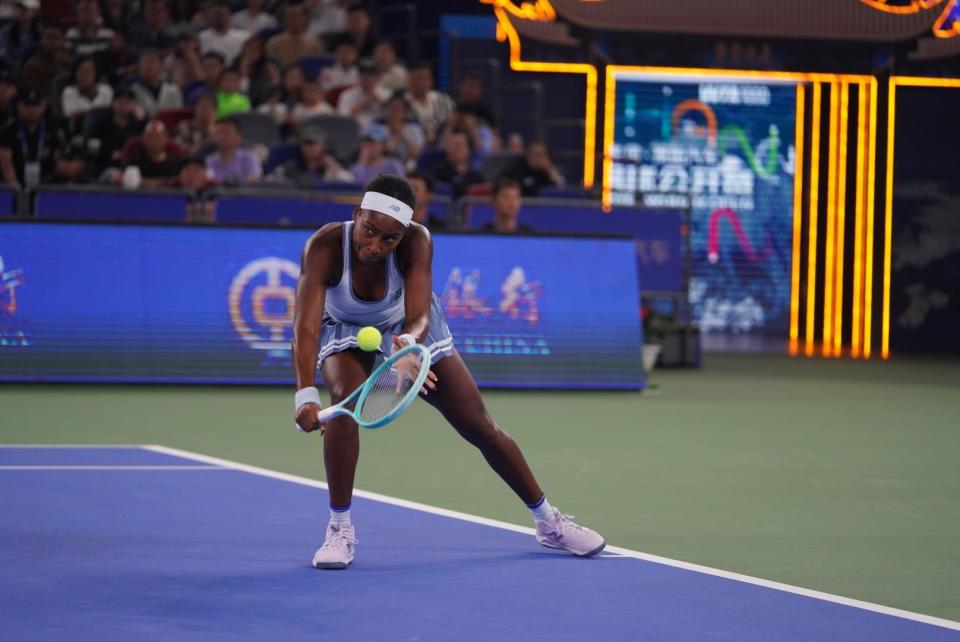 观众们举起 观众们举起