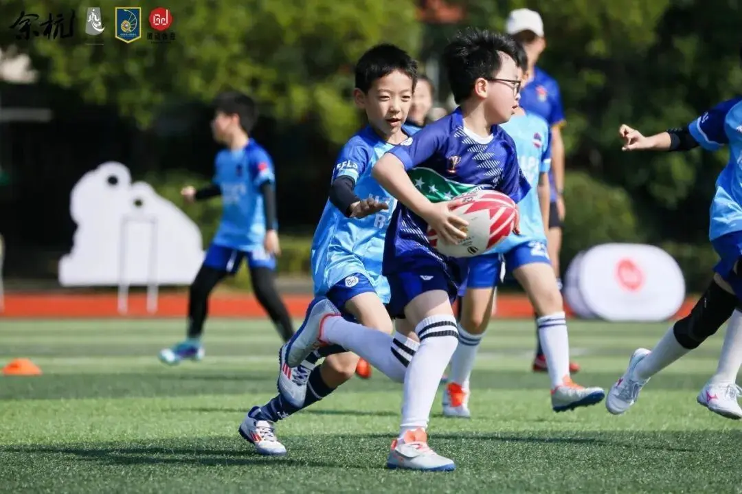 球阿联酋航, 校区体育场, 亚洲最顶尖 球阿联酋航, 校区体育场, 亚洲最顶尖